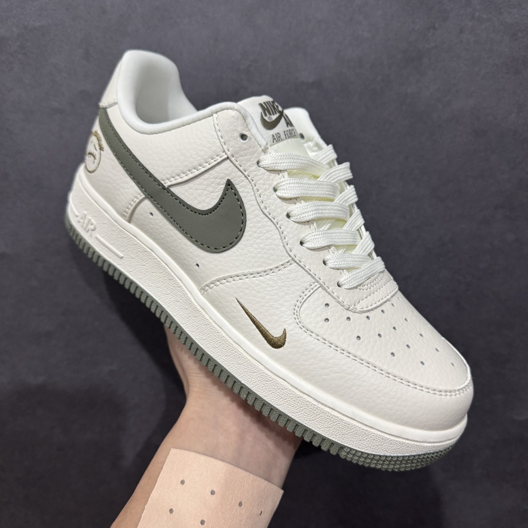 图片[3]-【定制版】海外限量发售NIke Air Force 1 \’07 Low “鬼脸联名–米白绿勾”空军一号 低帮 运动鞋 休闲鞋 折边针车 工艺难度大 原楦头原纸板 原装鞋盒 定制五金配件 内置全掌气垫 原厂鞋底货号：DF0180-007 Size：36 36.5 37.5 38 38.5 39 40 40.5 41 42 42.5 43 44 44.5 45 编码：HXS310320-莆田鞋批发中心