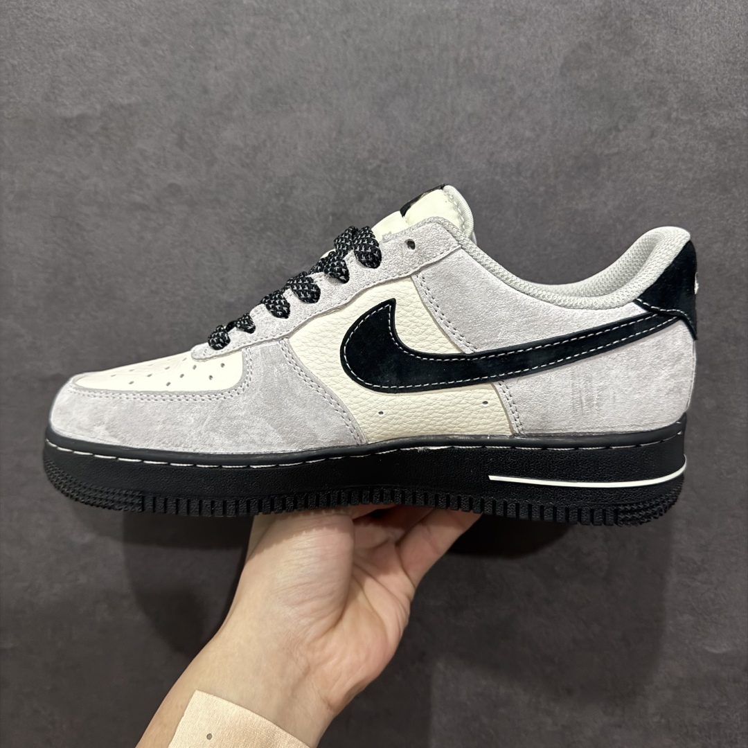 图片[2]-【公司级】海外限量发售NIke Air Force 1 \’07 Low “斯图西联名–全黑底”空军一号 低帮 运动鞋 休闲鞋 折边针车 工艺难度大 原楦头原纸板 原装鞋盒 定制五金配件 内置全掌气垫 原厂鞋底货号：XZ6188-195 Size：36 36.5 37.5 38 38.5 39 40 40.5 41 42 42.5 43 44 44.5 45 编码：HXS310320-莆田鞋批发中心