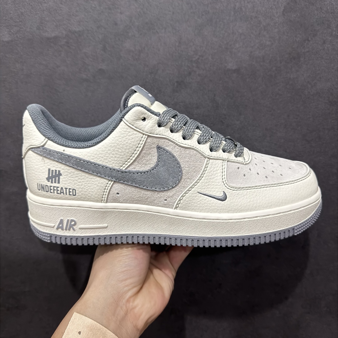 【公司级】海外限量发售NIke Air Force 1 \’07 Low “UN联名–猪八米灰线”空军一号 低帮 运动鞋 休闲鞋 折边针车 工艺难度大 原楦头原纸板 原装鞋盒 定制五金配件 内置全掌气垫 原厂鞋底货号：BB7518-018 Size：36 36.5 37.5 38 38.5 39 40 40.5 41 42 42.5 43 44 44.5 45 编码：HXS310320-莆田鞋批发中心