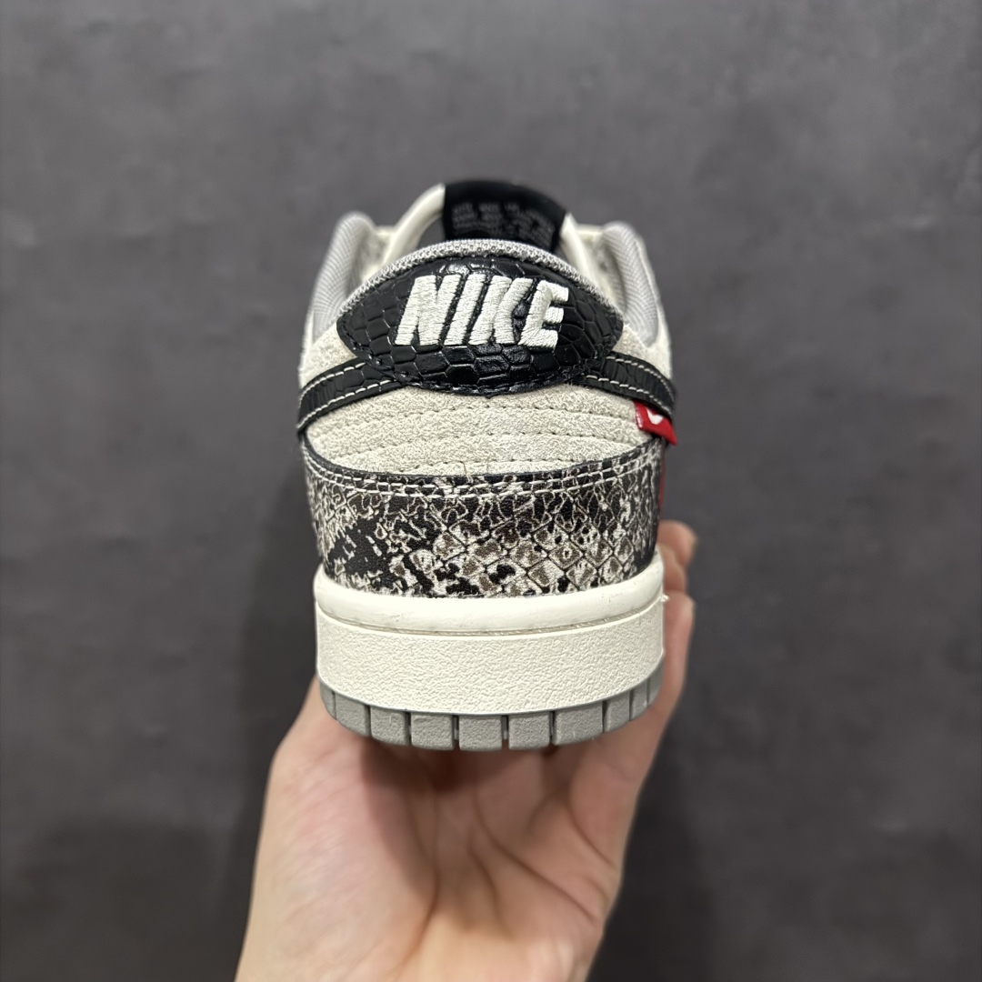 图片[4]-【定制版】Nk SB Dunk Low 蛇年系列 蛇鳞黑勾 高端定制 低帮休闲板鞋 YX5066-272rn#定制鞋盒 大厂纯原品质出货 超高清洁度 皮料切割干净无任何毛边 细节完美 r 尺码：36 36.5 37.5 38 38.5 39 40 40.5 41 42 42.5 43 44 44.5 45 编码：HXS320340-莆田鞋批发中心