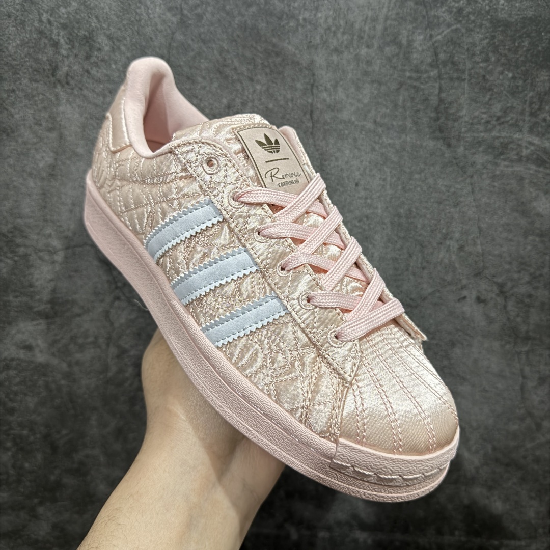 图片[3]-【公司级】Caroline Hu x Adidas originals Superstar W 贝壳头 潮流 时尚 防滑减震 低帮 阿迪达斯板鞋n白色鞋身 搭配大朵蝴蝶结n呈现风格极为有趣 少女心十足细节点缀更是非常巧妙 充满趣味性n两副鞋带 可替换使用或花式系带 根据服饰的色彩随意切换造型！ 货号:JQ8737 尺码:35.5 36 36.5 37 38 38.5 39 40 编码：XN230250-莆田鞋批发中心