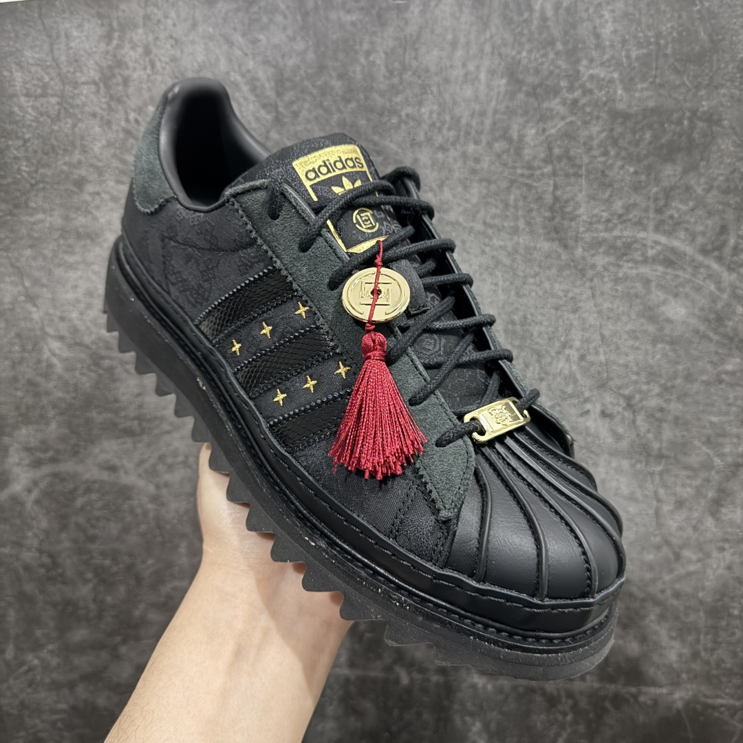 图片[3]-【PK纯原】CLOT x adidas originals SUPERSTAR CNY 蛇年限定 “Chinese New Year”时尚百搭 防滑耐磨 低帮 板鞋 男女同款 黑色nn陈冠希全新设计 原鞋原档案开发 同源ZP原材n采用黑色反光丝绸鞋面+牛皮围条 精工针车n全网独家正确私模 组合原装大底 三层组合全新RB锯齿鞋底+高弹EVA+头层牛皮沿条配件鞋盒同步原厂 全部遵循公司原鞋打造！nSIZE: 36-46 含半码 独家订单 优势主推❗️n型号: JR5114 编码：J400430-莆田鞋批发中心