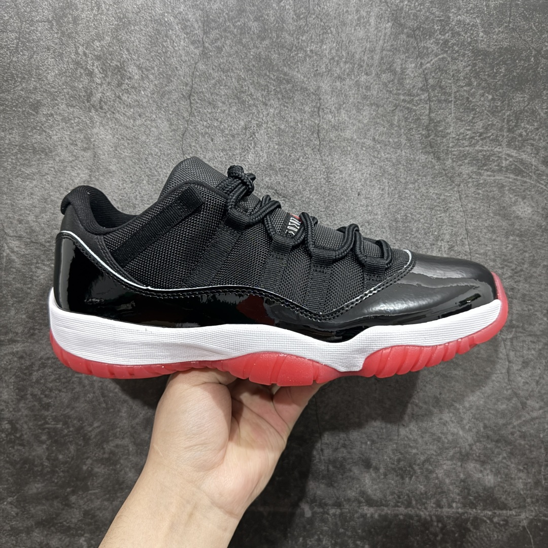 【纯原外贸版本】乔丹11代 Air Jordan 11 Low Bred AJ11黑红2025 低帮nn纯原大厂出品 正确纯原鞋标n官方即将发售 原楦原材料打造n正确黑碳板 原厂牛津布➕原厂漆皮 货号 FV5104-006nSize 40-47.5 编码：X10380420-莆田鞋批发中心