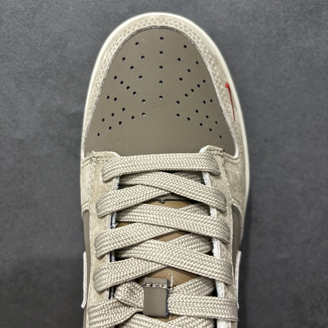 图片[8]-【定制版】Nk SB Dunk Low Supreme联名蛇年限定 鹿褐猪八 周年高端定制 低帮休闲板鞋 AG3702-851rn#定制鞋盒 大厂纯原品质出货 超高清洁度 皮料切割干净无任何毛边 细节完美 r 尺码：36 36.5 37.5 38 38.5 39 40 40.5 41 42 42.5 43 44 44.5 45  编码：HXS320340-莆田鞋批发中心