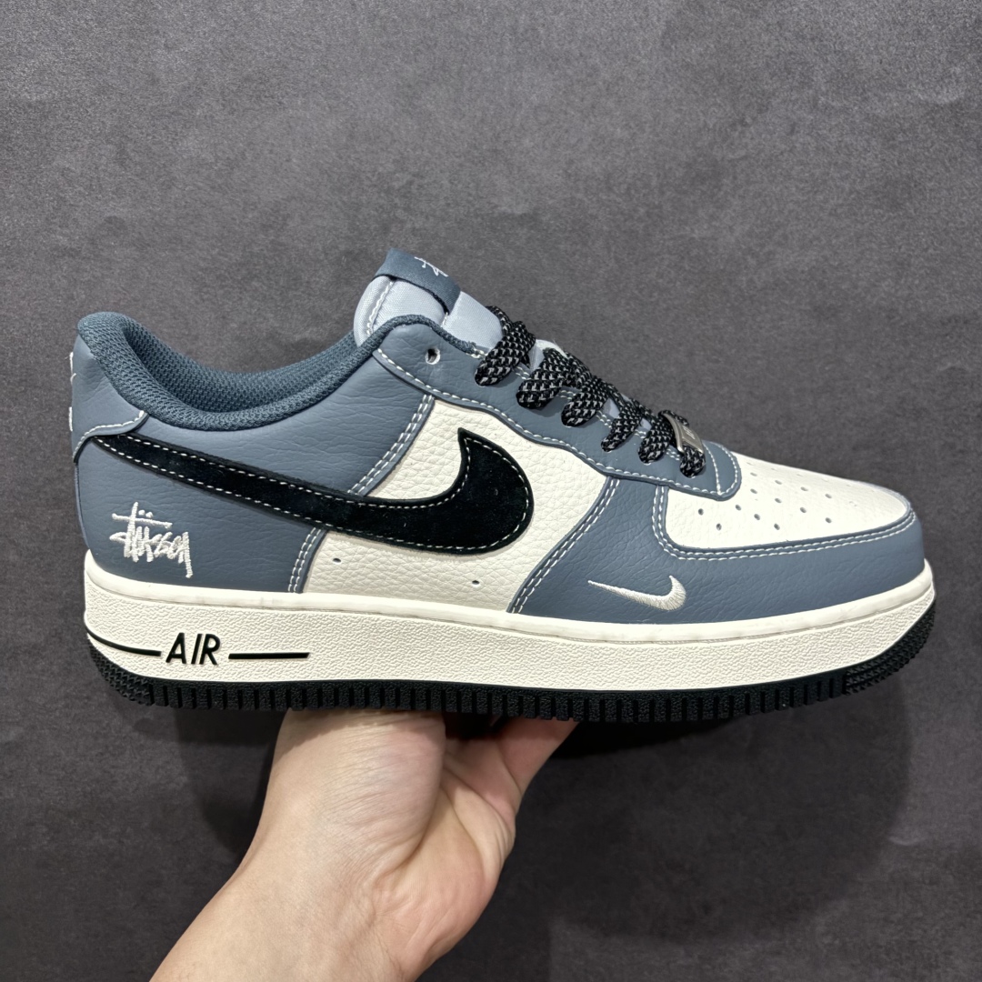 【定制版】Nk Air Force 1\’07 Low 斯图西联名 亮蓝黑勾 空军一号低帮休闲板鞋 XZ3328-198rn#原楦头原纸板 原装鞋盒 定制五金配件 内置全掌气垫 原厂鞋底 r 尺码：36 36.5 37.5 38 38.5 39 40 40.5 41 42 42.5 43 44 44.5 45  编码：HXS310320-莆田鞋批发中心