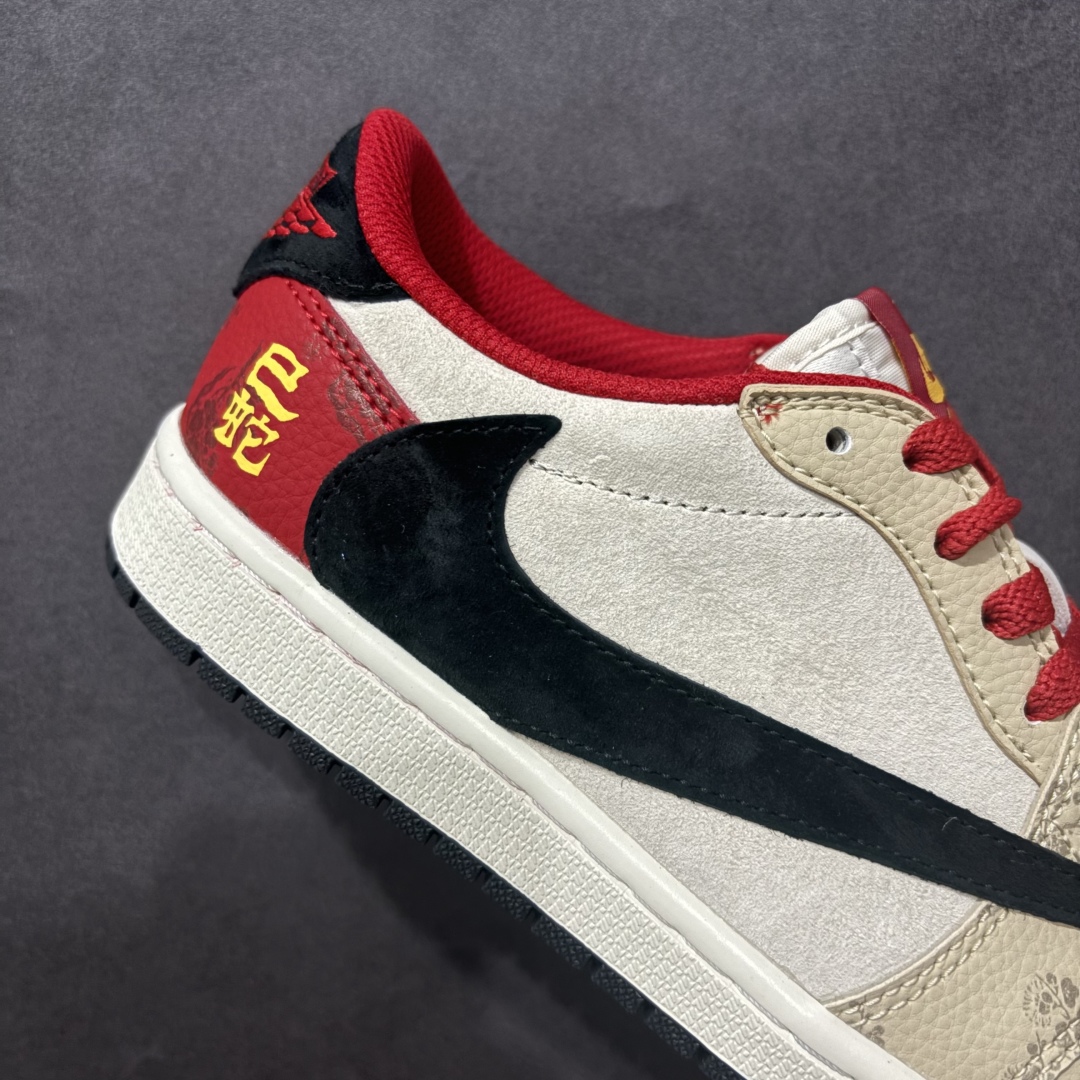 图片[6]-【定制版】Travis Scott x Fragment Design x Air Jordan 1 Low OG SP AJ1 乔1 蛇年限定 红棕黑勾 低帮文化休闲板鞋 DM7866-077rn#多方联名合作融合了Travis Scott 独特的音乐风格，藤原浩个性的设计风格以及Jordan品牌的经典元素 使其成为一双具有独特身份和价值的鞋子 清新而立体的外观加上联名标识更突出了其独特身份 这种配色方案显示出活力和时尚感 在视觉上引人注目  鞋身的质感和细腻的细节处理使其显得高端而格调十足  这款“倒钩”联名是设计与创意完美结合  融合多方的个性风格是一款备受瞩目的潮流鞋款r 尺码：36 36.5 37.5 38 38.5 39 40 40.5 41 42 42.5 43 44 44.5 45  编码：HXS340360-莆田鞋批发中心