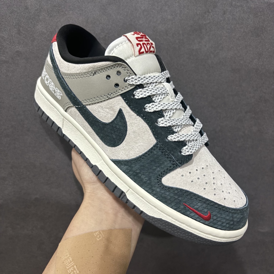 图片[3]-【定制版】Nk SB Dunk Low 蛇年联名 猪八藏蓝勾 周年高端定制 低帮休闲板鞋 LW1818-109rn#定制鞋盒 大厂纯原品质出货 超高清洁度 皮料切割干净无任何毛边 细节完美 r 尺码：36 36.5 37.5 38 38.5 39 40 40.5 41 42 42.5 43 44 44.5 45  编码：HXS320340-莆田鞋批发中心