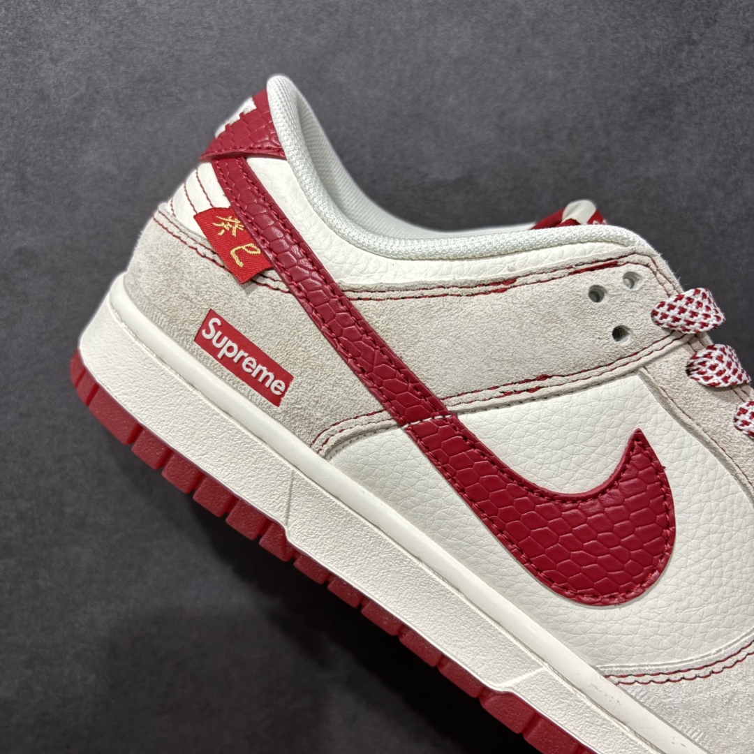 图片[6]-【定制版】Nk SB Dunk Low Supreme联名蛇年限定 蛇纹红勾 周年高端定制 低帮休闲板鞋 HH7518-029n#定制鞋盒 大厂纯原品质出货 超高清洁度 皮料切割干净无任何毛边 细节完美  尺码：36 36.5 37.5 38 38.5 39 40 40.5 41 42 42.5 43 44 44.5 45 编码：HXS320340-莆田鞋批发中心