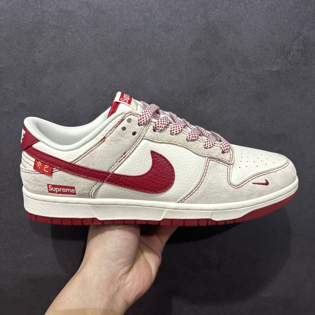 【定制版】Nk SB Dunk Low Supreme联名蛇年限定 蛇纹红勾 周年高端定制 低帮休闲板鞋 HH7518-029n#定制鞋盒 大厂纯原品质出货 超高清洁度 皮料切割干净无任何毛边 细节完美  尺码：36 36.5 37.5 38 38.5 39 40 40.5 41 42 42.5 43 44 44.5 45 编码：HXS320340-莆田鞋批发中心