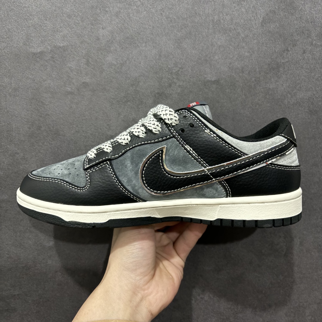 图片[2]-【定制版】NIKE SB Dunk Low x Supreme 黑深灰小钩满天星n公司级出品 极力推荐n原装头层材料 独家版型蒸餾加工n帶來的是更好的视觉和脚感体验n大厂纯原品质出货 清洁度 电绣工艺皮料切割干净无任何毛边 细节完美官方货号：XX9936 036 尺码： 36 36.5 37.5 38 38.5 39 40 40.5 41 42 42.5 43 44 44.5 45 编码：CC280300-莆田鞋批发中心