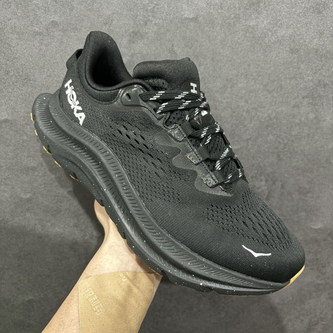 图片[3]-【绿x版】HOKA ONE ONE Kawana 2n2024新款 设计采用再生植物纤维网纱制成独特的新型鞋面 工程网纱鞋面柔软透气 搭载 HOKA 标志性缓震中底 提供贴合脚感的同时 还带来有力的支撑 可以在不同速度下兼顾耐久性 是跑步新手和运动爱好者在多场景跑步、运动健身和日常通勤时的不二之选 前后掌 5mm 落差的缓震中底与凹槽设计外底结合速度型滚动平衡技术 可在步伐转换的过程中确保平稳过渡 加长版鞋跟和符合人体工学的跟腱部结构赋予运动爱好者轻盈舒适的脚感 KAWANA 以备受追捧的 MACH 4 作为灵感之源 鞋跟处的 SwallowTail™ 几何造型可在落地时缔造流畅稳定的步态 得以实现柔韧保护 后跟延伸而出的鞋提方便穿脱 全方位提升了整双鞋的穿着体验  尺码：39 40 40.5 41 42 42.5 43 44 44.5 45 46 编码：NMLH270290-莆田鞋批发中心