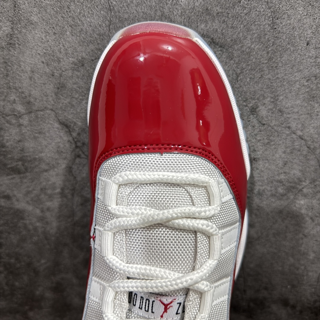 图片[5]-【裁片特价】Air Jordan AJ11 \”Cherry\” 樱桃白红 CT8012-116 原楦原档案数据开模打造 原厂中底拉帮钢印 原厂漆皮 防冻不开裂 头层皮料 原装鞋撑 水晶大底正确色度色泽 原楦原数据刺绣 原厂车缝走线及对位 毫厘不差 飞人logo采用原数据电脑刺绣 原装正品碳纤维真实碳板 增强抗扭 原内标 原盒标 正确官方原盒 原厂防氧化水晶外底 原厂配套厂全掌solo气垫 尺码对应库存明细‼️ 编码：GQ290320-莆田鞋批发中心