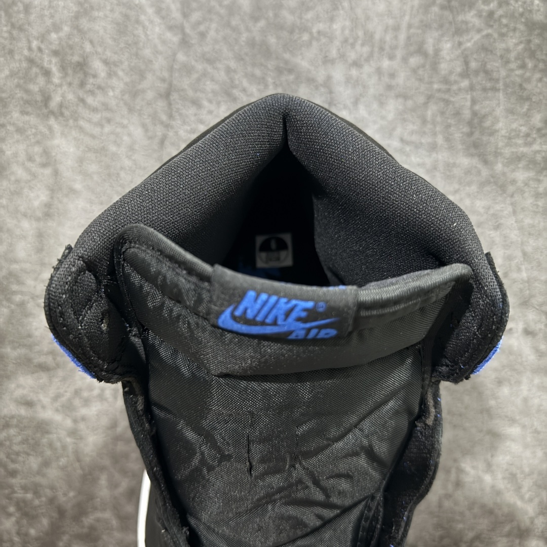 图片[8]-【裁片福利】Air Jordan AJ1 Retro High 翻毛皮皇家蓝 DZ5485-042 全套原纸板楦头开发 原厂特供皮料加持 确保原汁原味 完美呈现一代版型 一比一鞋头弧度高度鞋身弧度 数据细节工艺流程均保持原鞋一致 后跟弧度收口自然对折 极致一眼正品既视感 原厂皮料 进口玻璃冲刀皮料裁剪零毛边 承诺百分百一致原鞋 全鞋电脑针车工艺 鞋面清洁度最高QC检验标准 控制溢胶 飞翼3D高频深度立体 鞋盒、防尘纸 均采购来自原厂 尺码对应库存‼️ 编码：GQ290320-莆田鞋批发中心