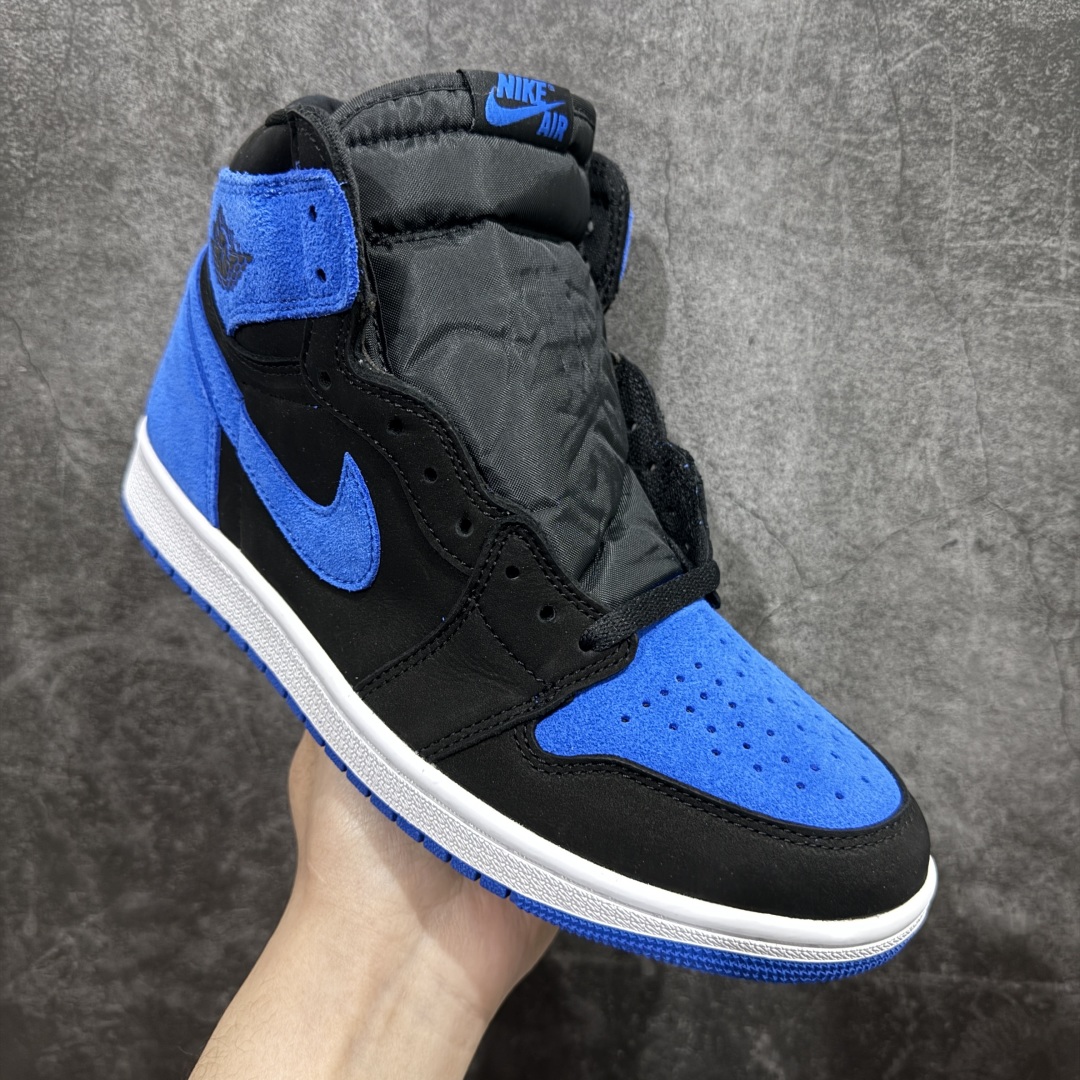 图片[3]-【裁片福利】Air Jordan AJ1 Retro High 翻毛皮皇家蓝 DZ5485-042 全套原纸板楦头开发 原厂特供皮料加持 确保原汁原味 完美呈现一代版型 一比一鞋头弧度高度鞋身弧度 数据细节工艺流程均保持原鞋一致 后跟弧度收口自然对折 极致一眼正品既视感 原厂皮料 进口玻璃冲刀皮料裁剪零毛边 承诺百分百一致原鞋 全鞋电脑针车工艺 鞋面清洁度最高QC检验标准 控制溢胶 飞翼3D高频深度立体 鞋盒、防尘纸 均采购来自原厂 尺码对应库存‼️ 编码：GQ290320-莆田鞋批发中心