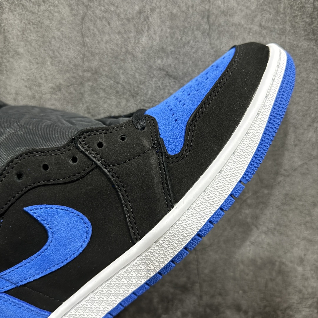 图片[6]-【裁片福利】Air Jordan AJ1 Retro High 翻毛皮皇家蓝 DZ5485-042 全套原纸板楦头开发 原厂特供皮料加持 确保原汁原味 完美呈现一代版型 一比一鞋头弧度高度鞋身弧度 数据细节工艺流程均保持原鞋一致 后跟弧度收口自然对折 极致一眼正品既视感 原厂皮料 进口玻璃冲刀皮料裁剪零毛边 承诺百分百一致原鞋 全鞋电脑针车工艺 鞋面清洁度最高QC检验标准 控制溢胶 飞翼3D高频深度立体 鞋盒、防尘纸 均采购来自原厂 尺码对应库存‼️ 编码：GQ290320-莆田鞋批发中心