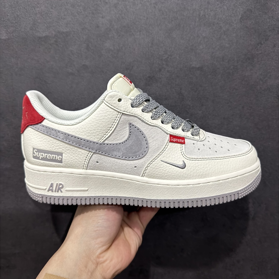 【定制版】Nike Air Force 1 Low 07 x Supreme 白灰红小钩满天星n原楦头原纸板 打造纯正低帮空军版型 专注外贸渠道 全掌内置蜂窝气垫原盒配件 原厂中底钢印、拉帮完美官方货号：BB7518 020 Size：36 36.5 37.5 38 38.5 39 40 40.5 41 42 42.5 43 44 44.5 45 编码：HXS310320-莆田鞋批发中心