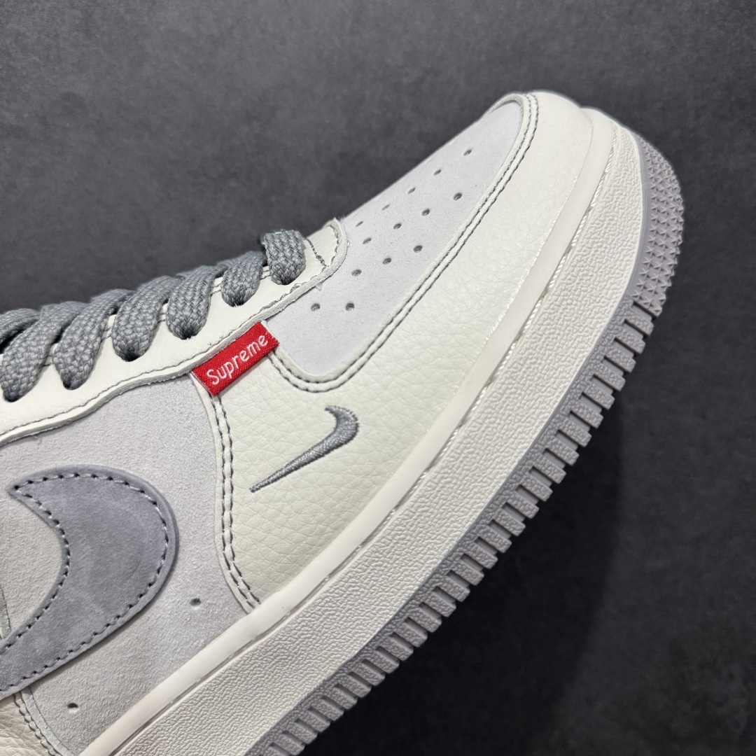 图片[5]-【定制版】Nike Air Force 1 Low 07 x Supreme 白灰红小钩满天星n原楦头原纸板 打造纯正低帮空军版型 专注外贸渠道 全掌内置蜂窝气垫原盒配件 原厂中底钢印、拉帮完美官方货号：BB7518 020 Size：36 36.5 37.5 38 38.5 39 40 40.5 41 42 42.5 43 44 44.5 45 编码：HXS310320-莆田鞋批发中心