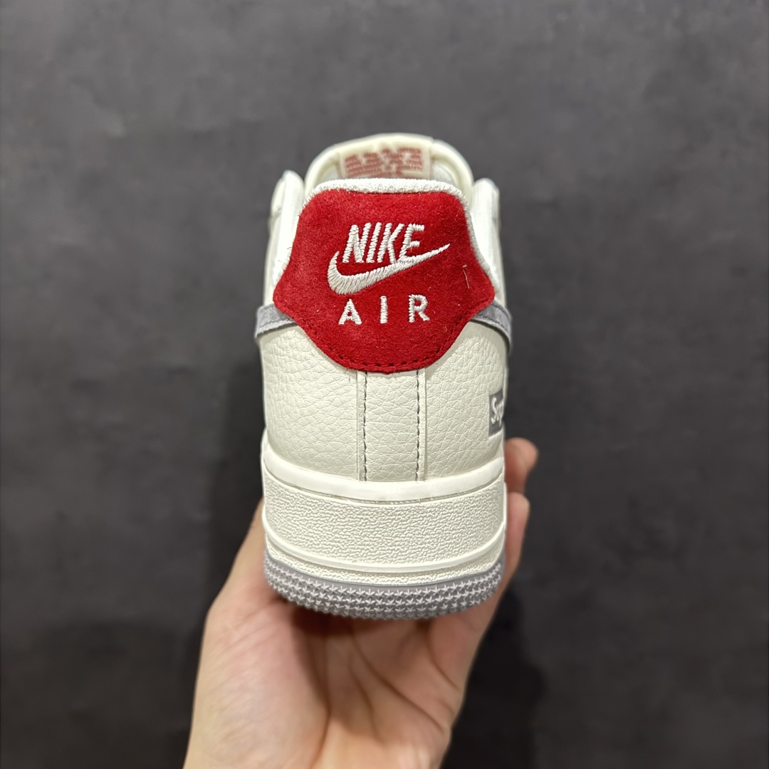 图片[4]-【定制版】Nike Air Force 1 Low 07 x Supreme 白灰红小钩满天星n原楦头原纸板 打造纯正低帮空军版型 专注外贸渠道 全掌内置蜂窝气垫原盒配件 原厂中底钢印、拉帮完美官方货号：BB7518 020 Size：36 36.5 37.5 38 38.5 39 40 40.5 41 42 42.5 43 44 44.5 45 编码：HXS310320-莆田鞋批发中心