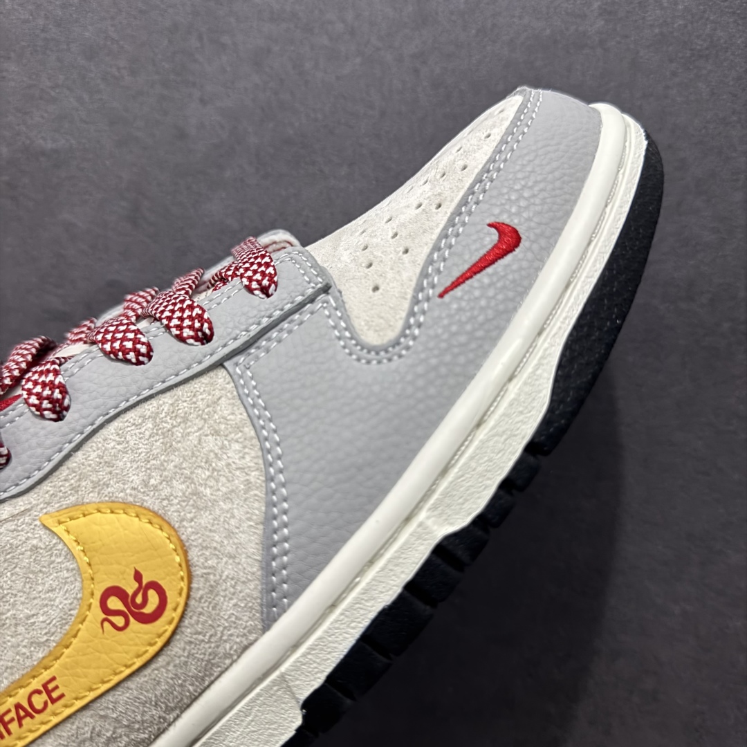 图片[5]-【定制版】Nike SB Dunk Low x The North Face 蛇年限定 米灰红小钩满天星n纯原大厂出品 极力推荐n原装头层材料 独家版型蒸餾加工n帶來的是更好的视觉和脚感体验n大厂纯原品质出货 清洁度 电绣工艺皮料切割干净无任何毛边 细节完美 官方货号：DJ2024 079 尺码：36 36.5 37.5 38 38.5 39 40 40.5 41 42 42.5 43 44 44.5 45  编码：HXS340360-莆田鞋批发中心