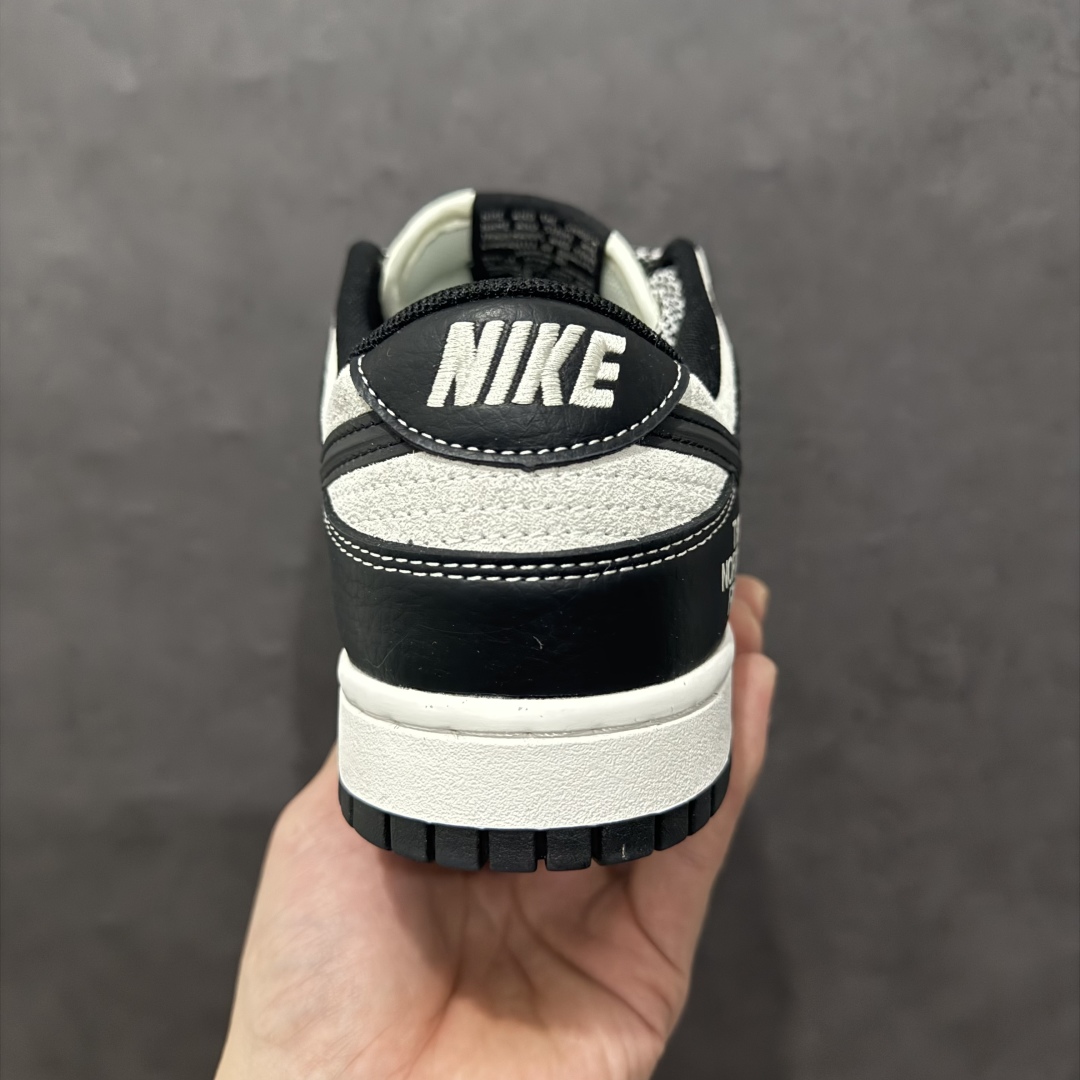 图片[4]-【定制版】Nk SB Dunk Low 北面系列 涂鸦黑勾 周年高端定制 低帮休闲板鞋 DM6868-028rn#定制鞋盒 大厂纯原品质出货 超高清洁度 皮料切割干净无任何毛边 细节完美 r 尺码：36 36.5 37.5 38 38.5 39 40 40.5 41 42 42.5 43 44 44.5 45  编码：HXS340360-莆田鞋批发中心