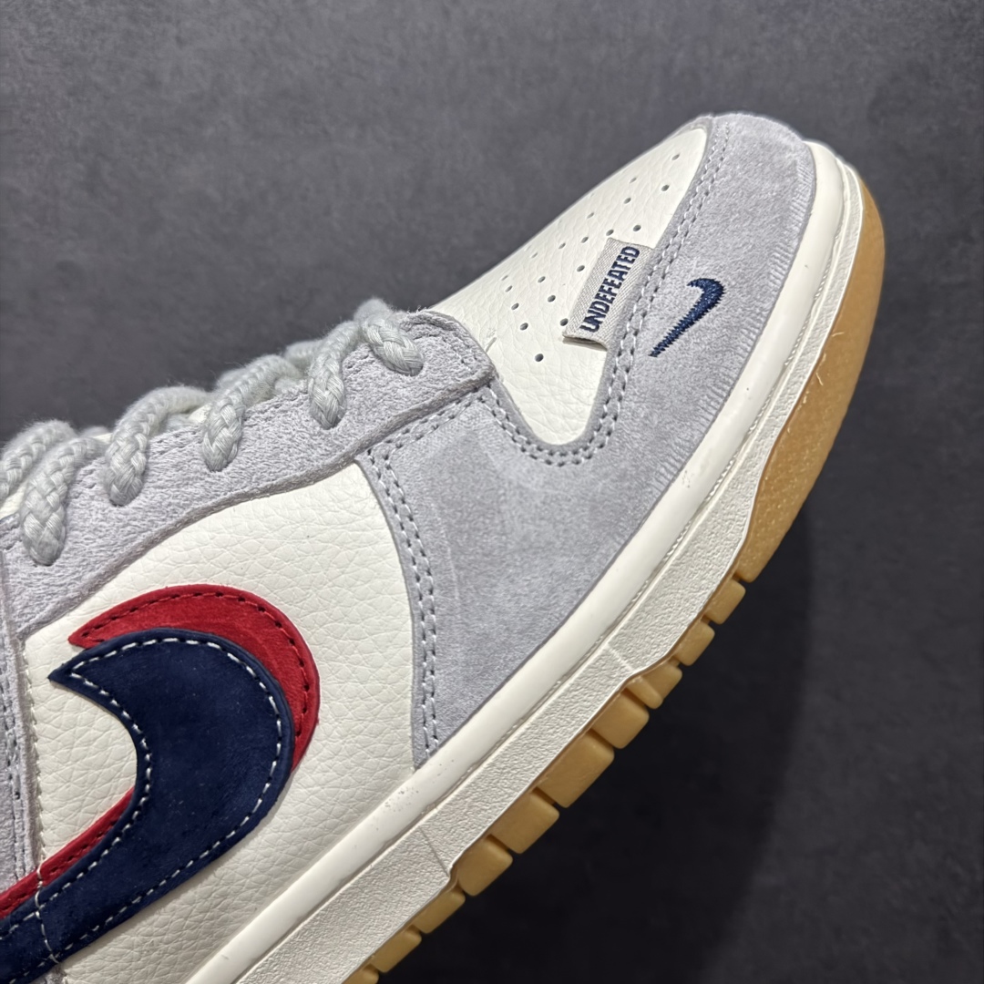 图片[5]-【定制版】Nk SB Dunk Low UN联名 猪生胶黑勾 周年高端定制 低帮休闲板鞋 DM6868-032rn#定制鞋盒 大厂纯原品质出货 超高清洁度 皮料切割干净无任何毛边 细节完美 r 尺码：36 36.5 37.5 38 38.5 39 40 40.5 41 42 42.5 43 44 44.5 45  编码：HXS340360-莆田鞋批发中心