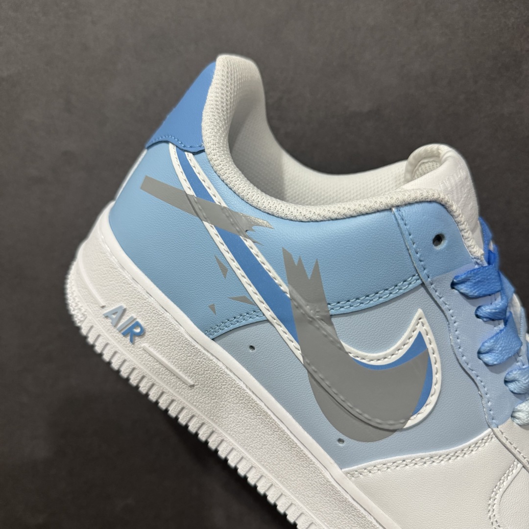 图片[6]-【公司级】Nk Air Force 1\’07 Low 二次元断勾 空军一号低帮休闲板鞋 CW2288-952rn#配色灵感来源于二次元漫画风，鞋面手绘渐变的蓝色色块，加上断勾设计，十分吸睛，整体配色简约，上脚百搭!r 尺码：36 36.5 37.5 38 38.5 39 40 40.5 41 42 42.5 43 44 44.5 45  编码：HXS290300-莆田鞋批发中心