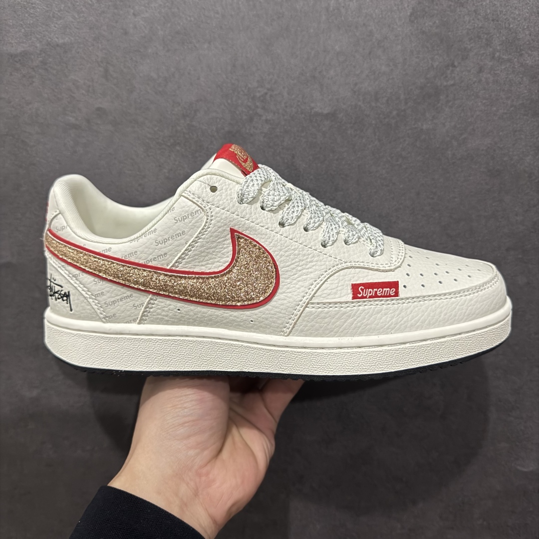 【公司级】Nike Court Vision Low x Stussy x Supreme 白红满天星n休闲运动板鞋 纯原版本n低帮百搭透气休闲运动板鞋，经典耐用的设计n兼顾舒适脚感和出众风范，演绎匠心之作n结构性的支撑贴合感结合复古篮球设计，塑就场外全明星风范官方货号: FD5188 126n码数：36 36.5 37.5 38 38.5 39 40 40.5 41 42 42.5 43 44 44.5 45 编码：CC260280-莆田鞋批发中心