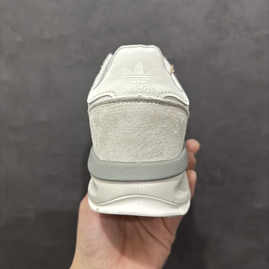 图片[4]-【公司级】Adidas originals SL 72 RTNr超轻便透气复古慢跑鞋rn鞋头的设计饱满圆润 r鞋面是翻毛皮和尼龙材质结合 上脚舒适柔软r橡胶大底非常耐磨防滑 包裹性很好 整体纤长r 货号：JH5090r 尺码：36 36.5 37.5 38 38.5 39 40 40.5 41 42 42.5 43 44 44.5 45 编码：WE200210-莆田鞋批发中心