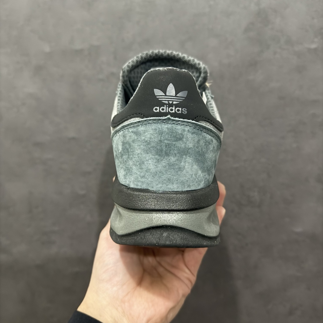 图片[4]-【公司级】Adidas originals SL 72 RTNr超轻便透气复古慢跑鞋rn鞋头的设计饱满圆润 r鞋面是翻毛皮和尼龙材质结合 上脚舒适柔软r橡胶大底非常耐磨防滑 包裹性很好 整体纤长r 货号：JH5091r 尺码：36 36.5 37.5 38 38.5 39 40 40.5 41 42 42.5 43 44 44.5 45 编码：WE200210-莆田鞋批发中心