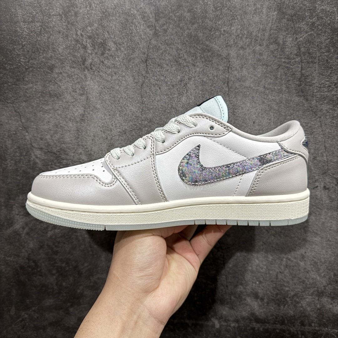 图片[2]-【K版】Nike Air Jordan 1 Low OG\”Year of the Snake\”AJ1乔丹一代低帮经典复古文化休闲运动篮球鞋“浅灰白淡绿蛇年” 货号：HF3144-100鞋码：36 36.5 37.5 38 38.5 39 40 40.5 41 42 42.5 43 44 44.5 45 46 编码：LDS230250-莆田鞋批发中心