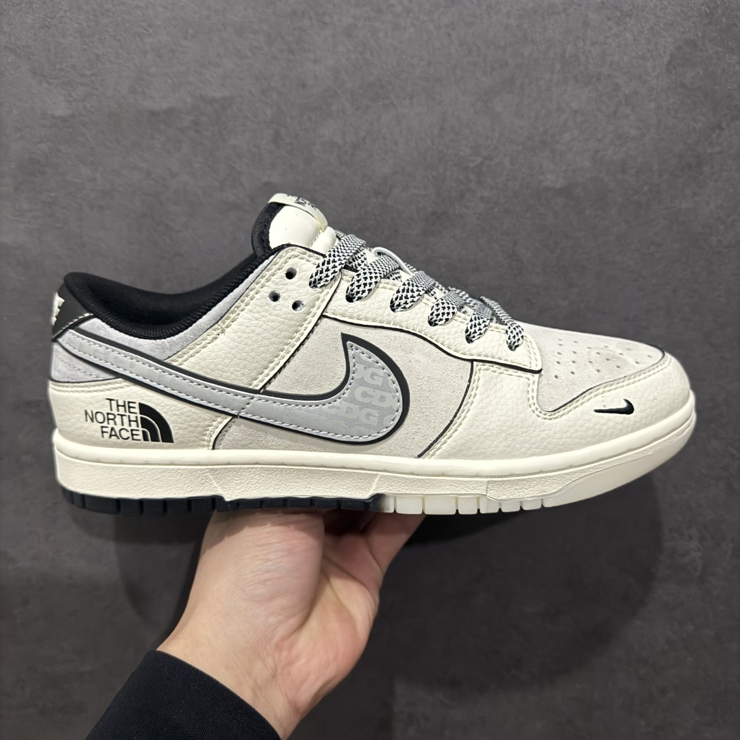 【定制版】Nk SB Dunk Low 北面 x CDG三方联名 黑字灰勾 周年高端定制 低帮休闲板鞋rn#定制鞋盒 大厂纯原品质出货 超高清洁度 皮料切割干净无任何毛边 细节完美 r 货号：DM6868-029 尺码：36 36.5 37.5 38 38.5 39 40 40.5 41 42 42.5 43 44 44.5 45  编码：HXS340360-莆田鞋批发中心