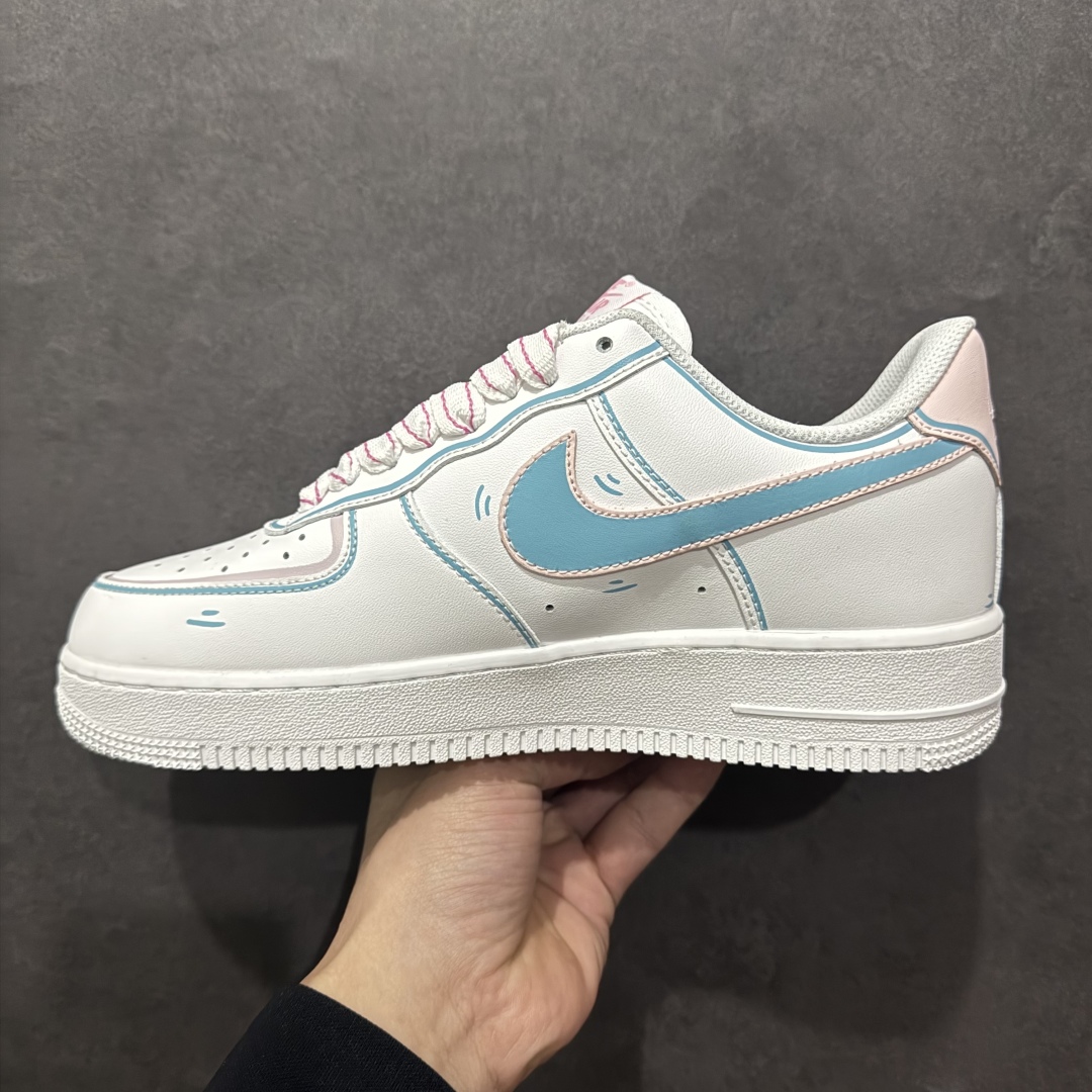 图片[2]-【公司级】Nike Air Force 1 Low 07 白蓝粉涂鸦n原楦头原纸板 打造纯正低帮空军版型 专注外贸渠道 全掌内置蜂窝气垫原盒配件 原厂中底钢印、拉帮完美官方货号：TY0301 111 Size：36 36.5 37.5 38 38.5 39 40 40.5 41 42 42.5 43 44 44.5 45 编码：LF310320-莆田鞋批发中心