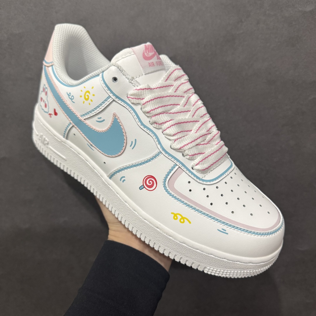 图片[3]-【公司级】Nike Air Force 1 Low 07 白蓝粉涂鸦n原楦头原纸板 打造纯正低帮空军版型 专注外贸渠道 全掌内置蜂窝气垫原盒配件 原厂中底钢印、拉帮完美官方货号：TY0301 111 Size：36 36.5 37.5 38 38.5 39 40 40.5 41 42 42.5 43 44 44.5 45 编码：LF310320-莆田鞋批发中心