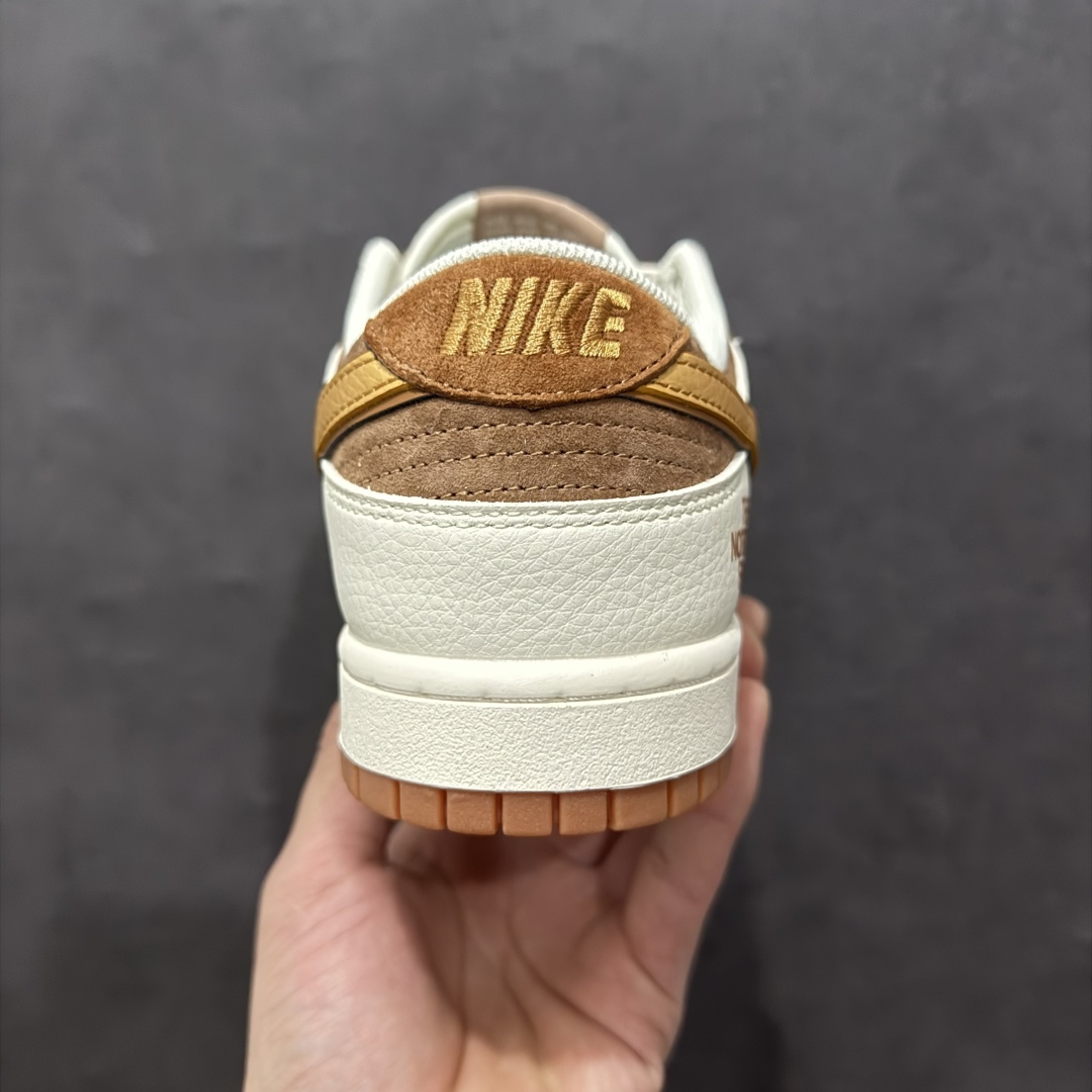 图片[4]-【定制版】Nk SB Dunk Low 北面联名 米棕黄勾 周年高端定制 低帮休闲板鞋 DM6868-020rn#定制鞋盒 大厂纯原品质出货 超高清洁度 皮料切割干净无任何毛边 细节完美 r 尺码：36 36.5 37.5 38 38.5 39 40 40.5 41 42 42.5 43 44 44.5 45  编码：HXS340360-莆田鞋批发中心