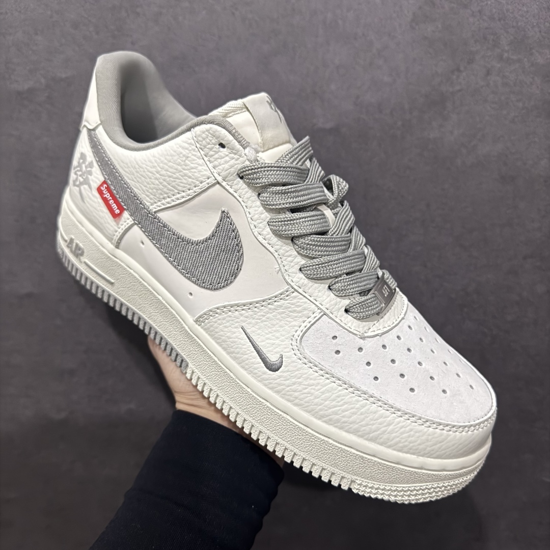 图片[3]-【公司级】Nike Air Force 1 Low 07 x Supreme 白灰小钩n原楦头原纸板 打造纯正低帮空军版型 专注外贸渠道 全掌内置蜂窝气垫原盒配件 原厂中底钢印、拉帮完美官方货号：CH6336 522 Size：36 36.5 37.5 38 38.5 39 40 40.5 41 42 42.5 43 44 44.5 45 编码：HXS310320-莆田鞋批发中心