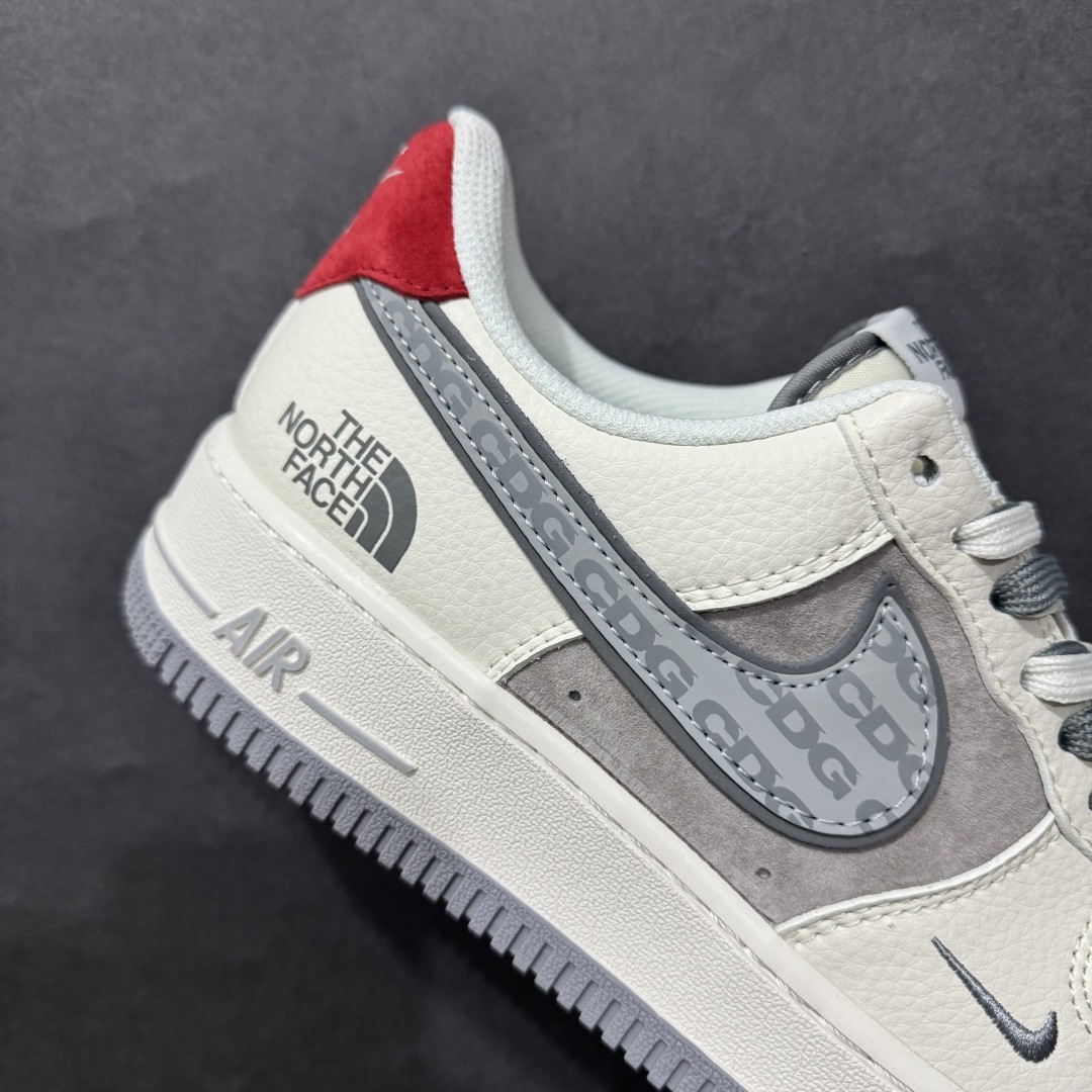 图片[6]-【定制版】Nike Air Force 1 Low 07 x The North Face x CDG 白灰小钩双鞋带n原楦头原纸板 打造纯正低帮空军版型 专注外贸渠道 全掌内置蜂窝气垫原盒配件 原厂中底钢印、拉帮完美官方货号：DM6868 049 Size：36 36.5 37.5 38 38.5 39 40 40.5 41 42 42.5 43 44 44.5 45 编码：HXS310320-莆田鞋批发中心