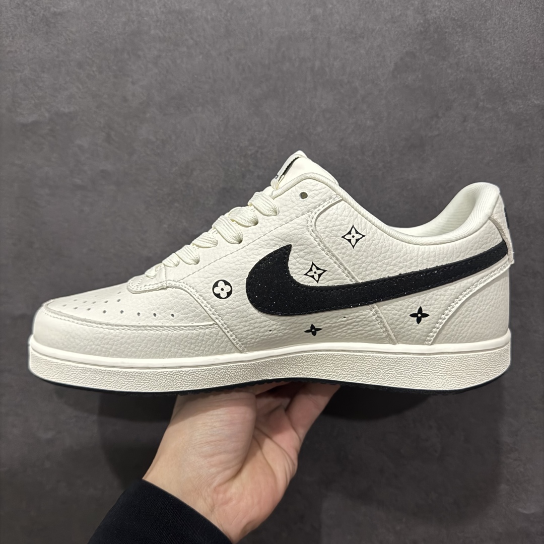 图片[2]-【定制版】Nike Court Vision Low LV联名 休闲运动板鞋低帮百搭透气休闲运动板鞋，经典耐用的设计，兼顾舒适脚感和出众风范，演绎匠心之作。结构性的支撑贴合感结合复古篮球设计，塑就场外全明星风范官方货号: FD5188 131 尺码：36 36.5 37.5 38 38.5 39 40 40.5 41 42 42.5 43 44 44.5 45 编码：CC260280-莆田鞋批发中心