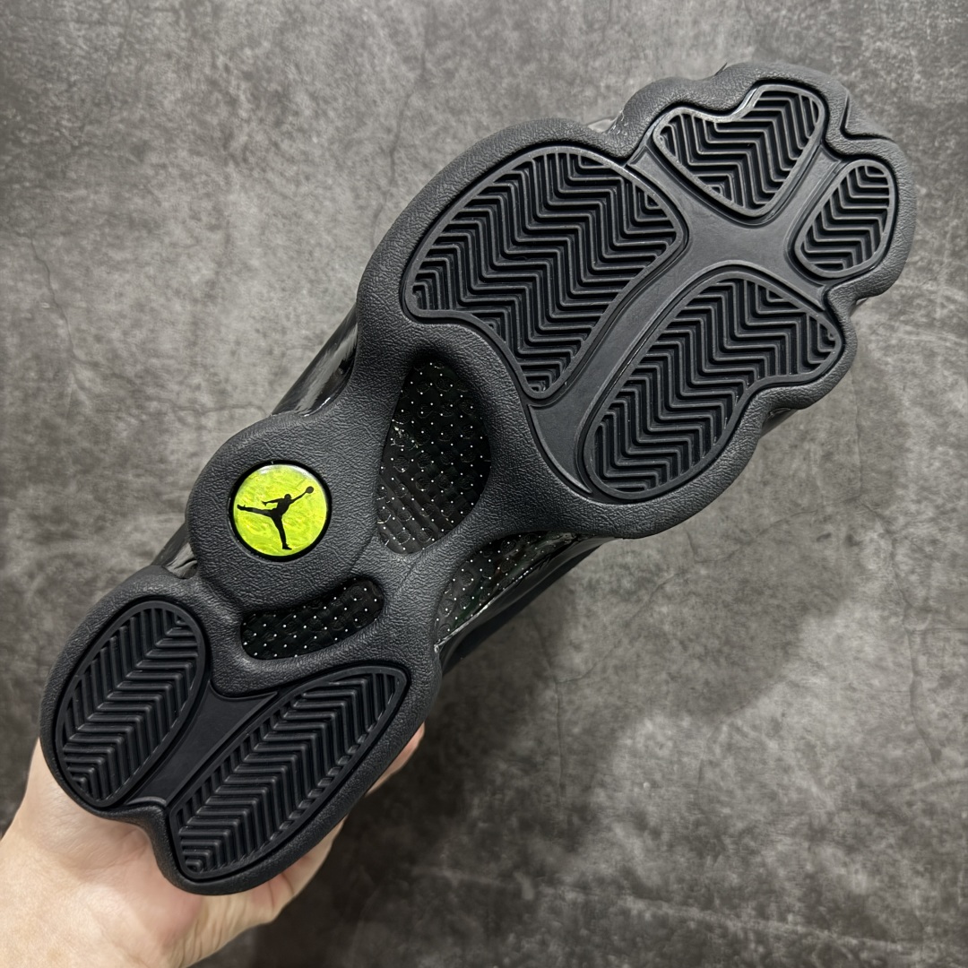 图片[9]-【TK至尊版】Air Jordan AJ13 纯黑 黑猫反光猫眼 414571-011n全新订单配色 高端零售外贸混卖专供品质国内专业外贸AJ大厂出品原厂楦头纸板 原厂皮料打造 3D变色原厂猫眼 真碳板 内置前后双气垫外贸大厂纯原出品 原鞋开发  版型近乎零偏差 采购原厂皮料 LOGO五金部件高价开发私模 杜绝一眼假版本 #原鞋1:1开模大底共3层贴合工艺 三层中间加入海玻璃缓震鞋垫 大底采用进口一次MD而非市面二次MD低价原料成型 进口MD材料异味较少比原鞋还少 市面异味大刺鼻 Size：40 40.5 41 42 42.5 43 44 44.5 45 46 47.5 编码：ZG460500-莆田鞋批发中心