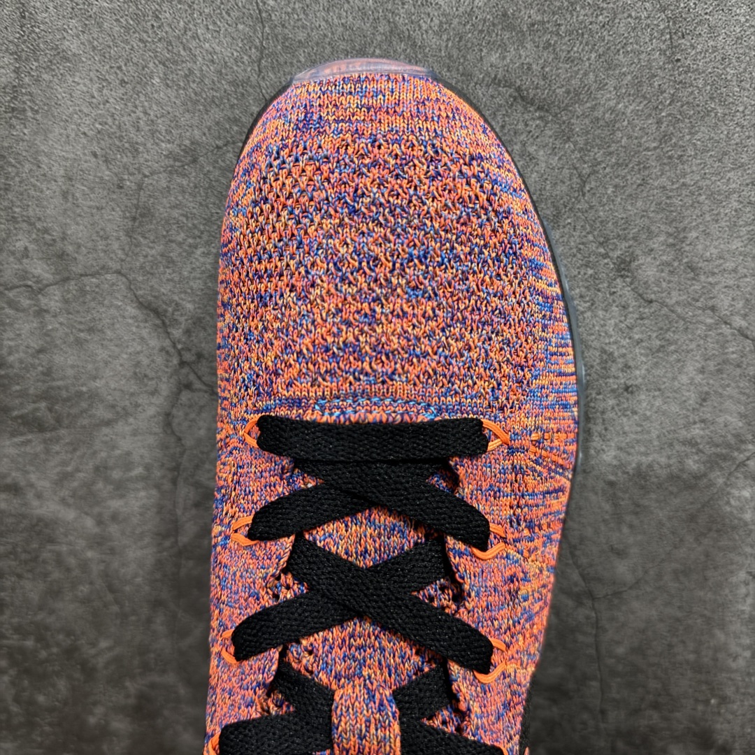 图片[5]-【纯原YH版本】Nike Air Max Flyknit 2014舒适百搭减震耐磨 低帮 休闲跑步鞋NIKE FLYKNIT AIR MAX 跑步鞋使用备受欢迎的创新FLYKNIT鞋面，一体成形无缝设计将良好的透气性、柔韧性及支撑性完美结合于一身，结合飞线（FLYWIRE）科技，大幅减轻鞋身重量同时，更能根据步态实时调整鞋面的贴合度，如第二层皮肤般轻盈包裹双脚。高性能的缓震性能可将外部冲击力减至最低，让热爱驰骋的你得到可靠的保护。抓地力半透明橡胶外底结合升级版华夫格外底纹路，保证高磨区的耐久性同时更能带给双脚持久稳定的抓地力，无论是路跑或赛道跑，都能为你造就强大功能支持。 货号：620469-404 尺码：35.5 36 36.5 37.5 38 38.5 39 40 40.5 41 42 42.5 43 44 44.5 45 46 46.5 编码：DF280300-莆田鞋批发中心