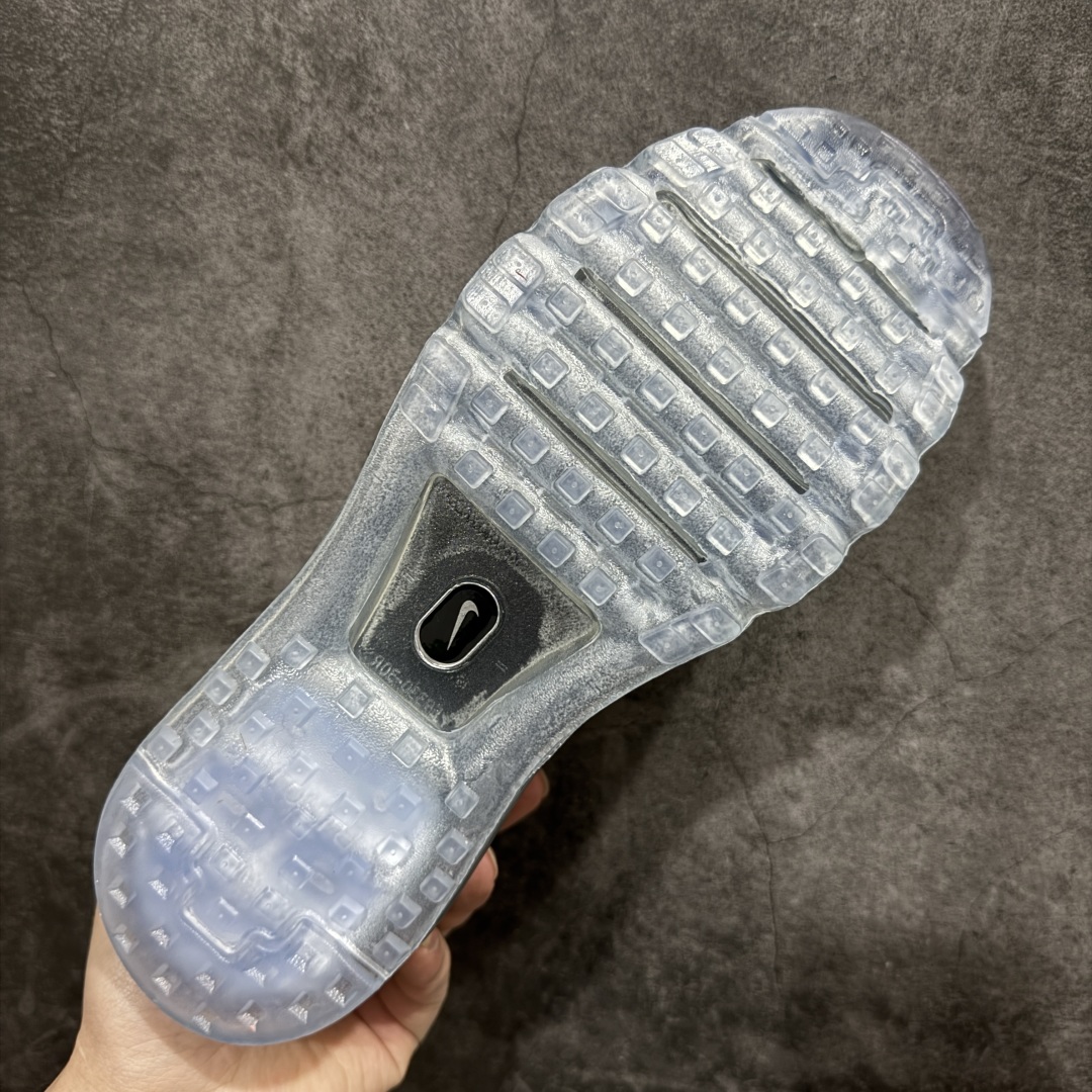 图片[9]-【纯原YH版本】Nike Air Max Flyknit 2014舒适百搭减震耐磨 低帮 休闲跑步鞋NIKE FLYKNIT AIR MAX 跑步鞋使用备受欢迎的创新FLYKNIT鞋面，一体成形无缝设计将良好的透气性、柔韧性及支撑性完美结合于一身，结合飞线（FLYWIRE）科技，大幅减轻鞋身重量同时，更能根据步态实时调整鞋面的贴合度，如第二层皮肤般轻盈包裹双脚。高性能的缓震性能可将外部冲击力减至最低，让热爱驰骋的你得到可靠的保护。抓地力半透明橡胶外底结合升级版华夫格外底纹路，保证高磨区的耐久性同时更能带给双脚持久稳定的抓地力，无论是路跑或赛道跑，都能为你造就强大功能支持。 货号：620469-404 尺码：35.5 36 36.5 37.5 38 38.5 39 40 40.5 41 42 42.5 43 44 44.5 45 46 46.5 编码：DF280300-莆田鞋批发中心