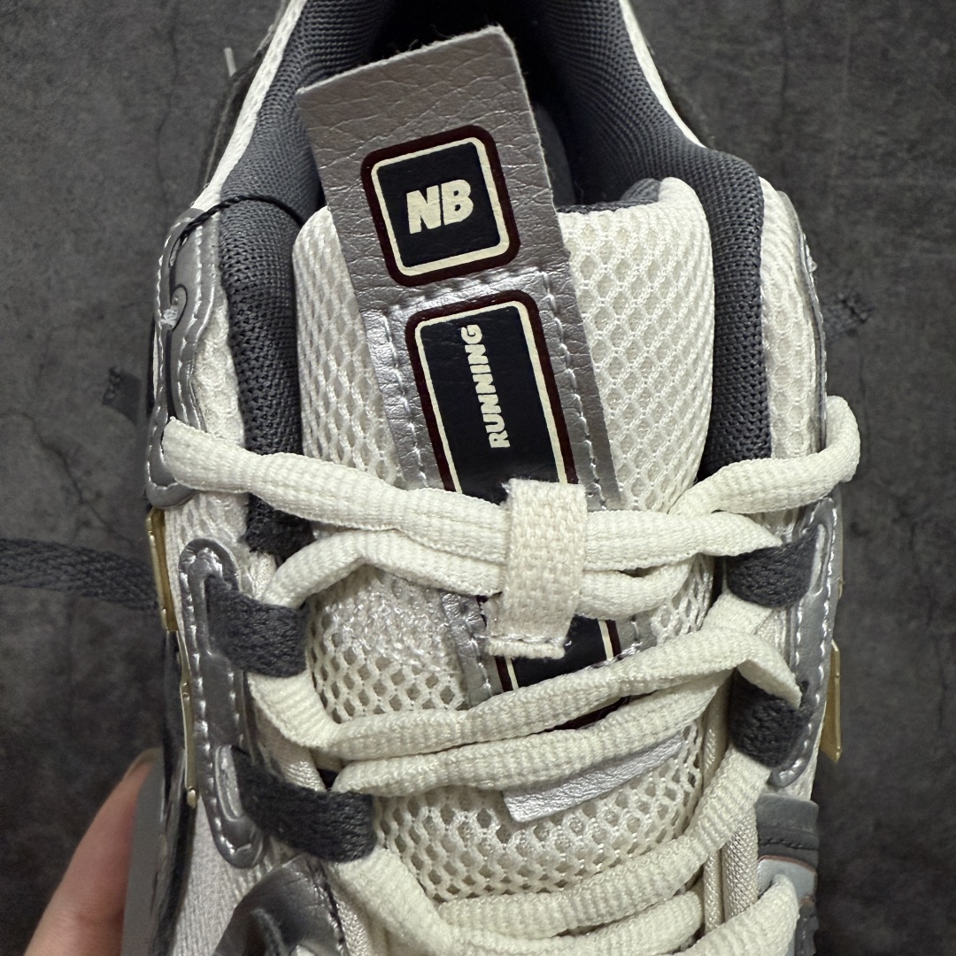 图片[7]-【GS纯原】新百伦 New Balance M1906系列 复古运动鞋单品宝藏老爹鞋 M1906ADn作为NB最经典的档案鞋型之一，与2002一样，1906有着NB最成熟的技术加持和复古款式，而本次推出的版本参照2002r的定位，相信会在性价两端做出权衡。单从造型上来看，依旧是vibe风格，味道很正，细节也很酷，这双1906r无疑必能打入复古跑鞋爱好者的年度鞋款名录。 尺码：36-45半 编码：MZ260280-莆田鞋批发中心