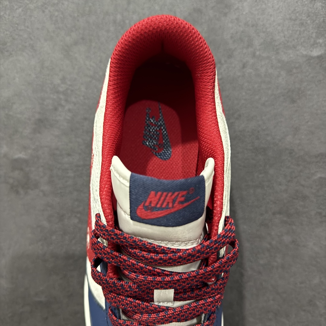 图片[7]-【定制版】Champion x Nike Dunk Low 蓝红勾n此款主张打破传统的工业化流水线设计限制，以Made by ideas的超级创意为理念，集结众多潮流设计师，结合时下最ing潮流风尚，为潮流爱好者打造彰品自我的专属潮品。同时尊重每个年轻人对于潮流的理解与选择，主张“让每个年轻人塑造自己的潮流”。 货号：DJ2024-099 Size：36 36.5 37.5 38 38.5 39 40 40.5 41 42 42.5 43 44 44.5 45 编码：HXS340360-莆田鞋批发中心