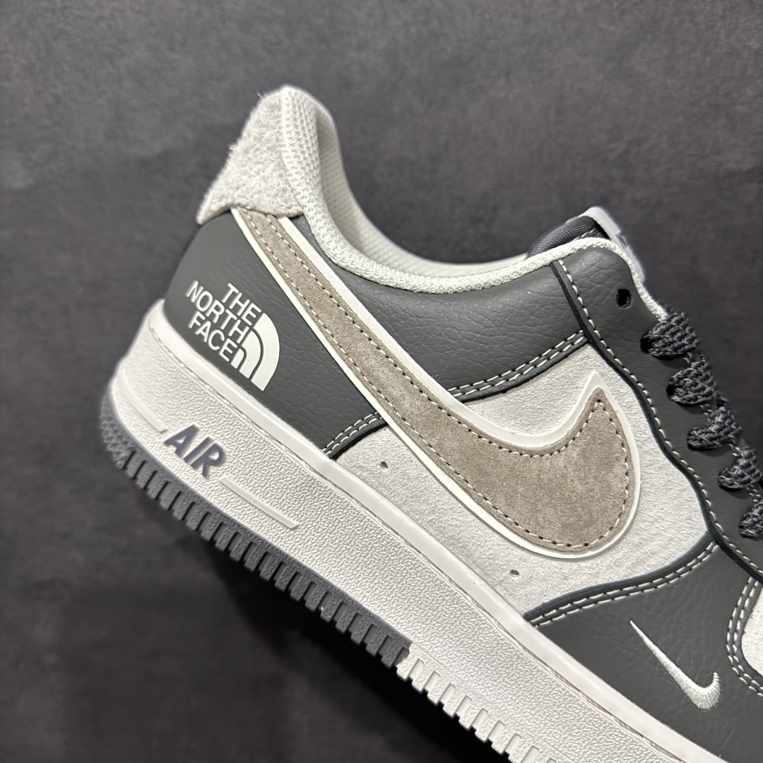 图片[6]-【公司级】Nike Air Force 1 Low 07 x The North Face 白灰小钩满天星n原楦头原纸板 打造纯正低帮空军版型 专注外贸渠道 全掌内置蜂窝气垫原盒配件 原厂中底钢印、拉帮完美官方货号：DM6868 046 Size：36 36.5 37.5 38 38.5 39 40 40.5 41 42 42.5 43 44 44.5 45 编码：HXS310320-莆田鞋批发中心