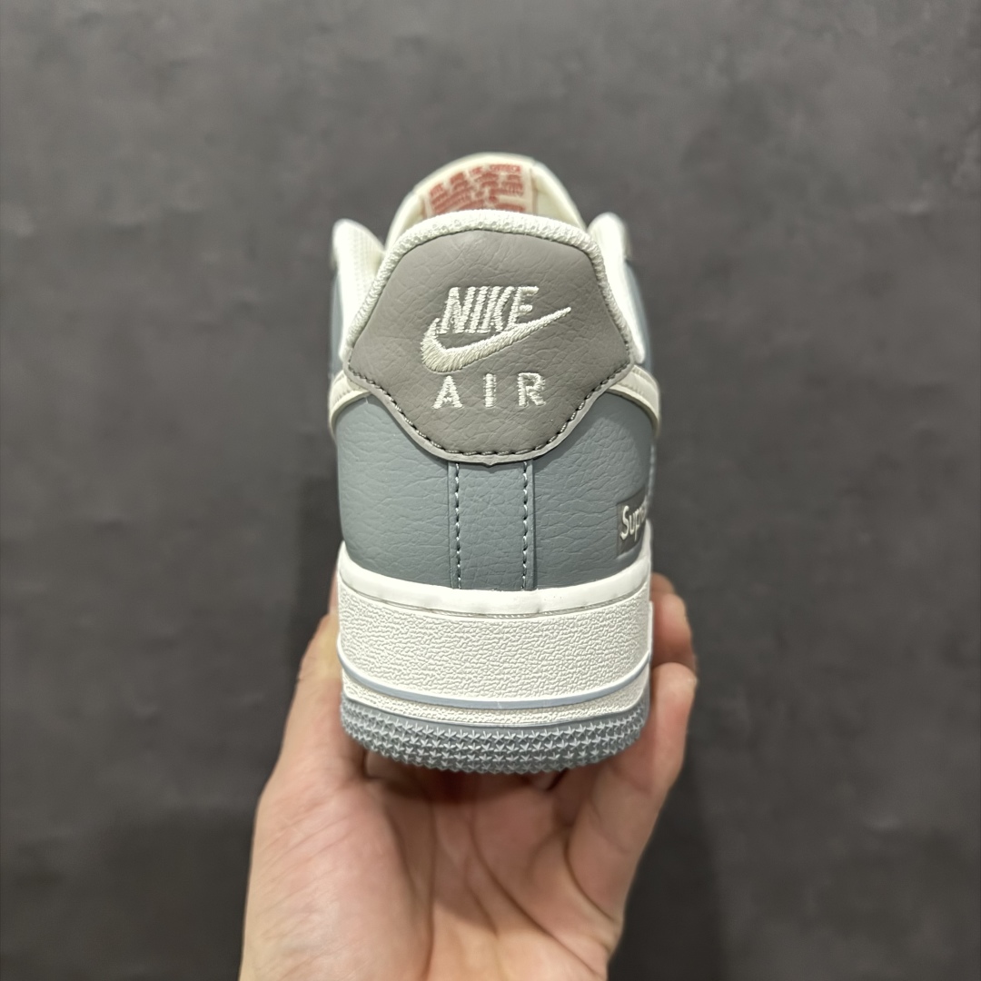 图片[4]-【公司级】Nike Air Force 1 Low 07 x Supreme 白灰蓝小钩n原楦头原纸板 打造纯正低帮空军版型 专注外贸渠道 全掌内置蜂窝气垫原盒配件 原厂中底钢印、拉帮完美官方货号：DM6688 023 Size：36 36.5 37.5 38 38.5 39 40 40.5 41 42 42.5 43 44 44.5 45 编码：HXS310320-莆田鞋批发中心