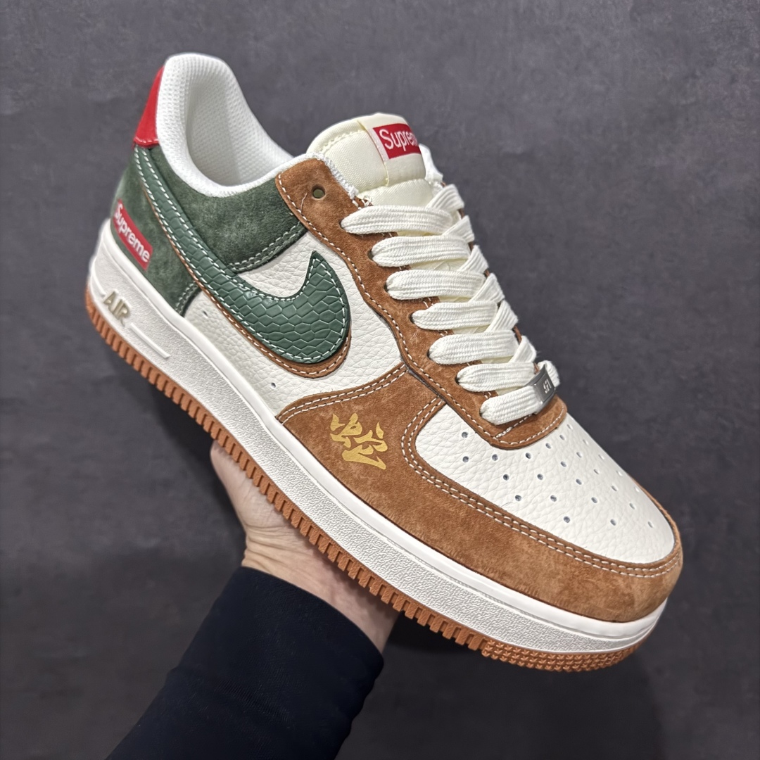 图片[3]-【公司级】海外限量发售NIke Air Force 1 \’07 Low “Supreme联名蛇年限定–青棕双勾”空军一号 低帮 运动鞋 休闲鞋 折边针车 工艺难度大 原楦头原纸板 原装鞋盒 定制五金配件 内置全掌气垫 原厂鞋底货号：DM6688-025 Size：36 36.5 37.5 38 38.5 39 40 40.5 41 42 42.5 43 44 44.5 45 编码：HXS310320-莆田鞋批发中心