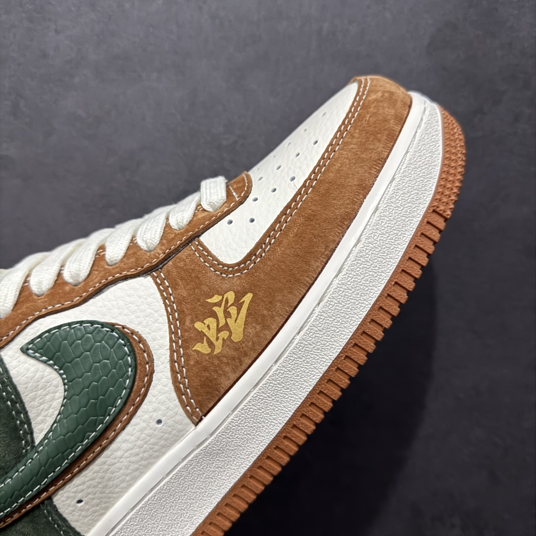 图片[5]-【公司级】海外限量发售NIke Air Force 1 \’07 Low “Supreme联名蛇年限定–青棕双勾”空军一号 低帮 运动鞋 休闲鞋 折边针车 工艺难度大 原楦头原纸板 原装鞋盒 定制五金配件 内置全掌气垫 原厂鞋底货号：DM6688-025 Size：36 36.5 37.5 38 38.5 39 40 40.5 41 42 42.5 43 44 44.5 45 编码：HXS310320-莆田鞋批发中心