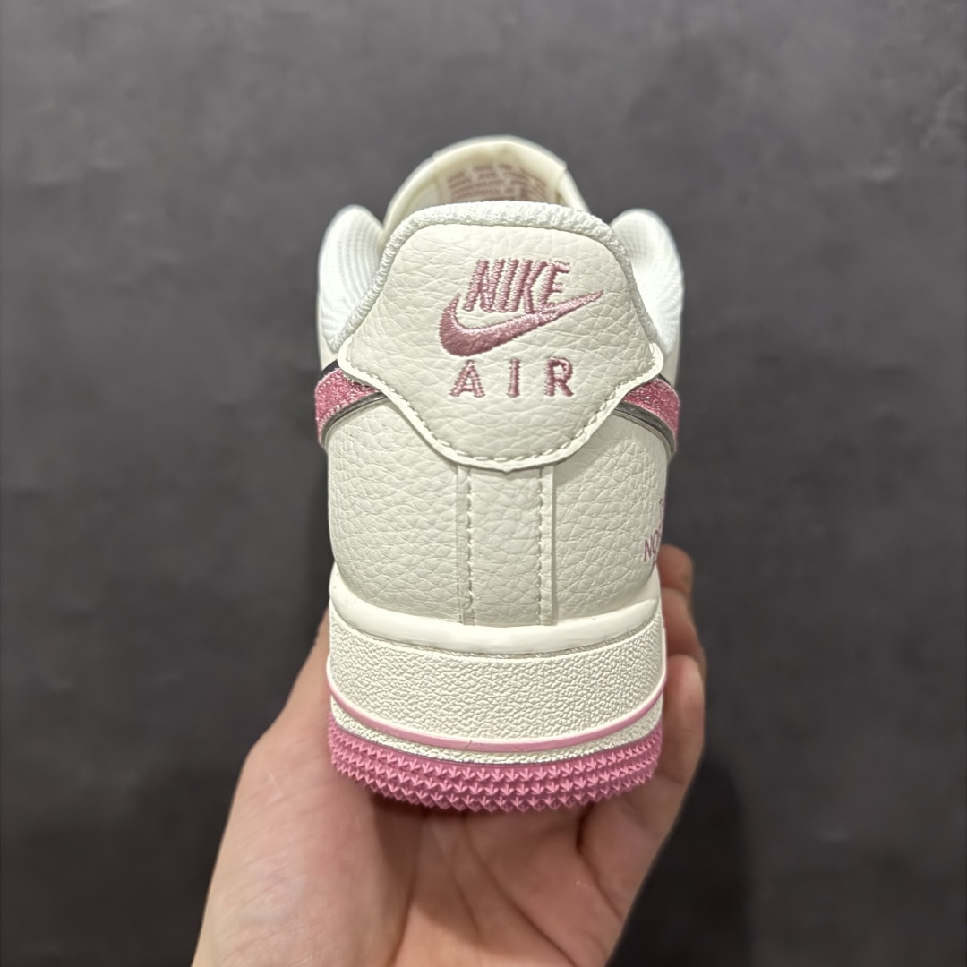 图片[4]-【定制版】Nike Air Force 1 Low 07 x The North Face 白粉小钩满天星n原楦头原纸板 打造纯正低帮空军版型 专注外贸渠道 全掌内置蜂窝气垫原盒配件 原厂中底钢印、拉帮完美官方货号：QY6818 538 Size：36 36.5 37.5 38 38.5 39 40 编码：CC280300n-莆田鞋批发中心