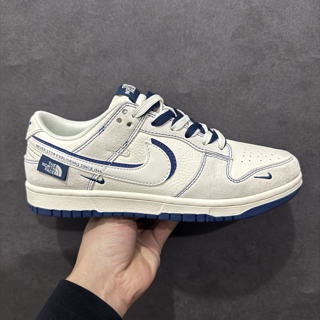 【定制版】Nk SB Dunk Low 北面联名 猪八白蓝勾 周年高端定制 低帮休闲板鞋 DM6868-023rn#定制鞋盒 大厂纯原品质出货 超高清洁度 皮料切割干净无任何毛边 细节完美 r 尺码：36 36.5 37.5 38 38.5 39 40 40.5 41 42 42.5 43 44 44.5 45 编码：HXS340360-莆田鞋批发中心