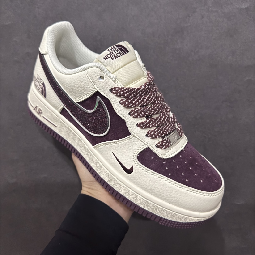 图片[3]-海外限量发售！公司级NIke Air Force 1 \’07 Low “北面联名”空军一号 低帮 运动鞋 休闲鞋 折边针车 工艺难度大 原楦头原纸板 原装鞋盒 定制五金配件 内置全掌气垫 原厂鞋底货号：QY6818-535 Size：36 36.5 37.5 38 38.5 39 40 40.5 41 42 42.5 43 44 44.5 45 编码：CC310320-莆田鞋批发中心