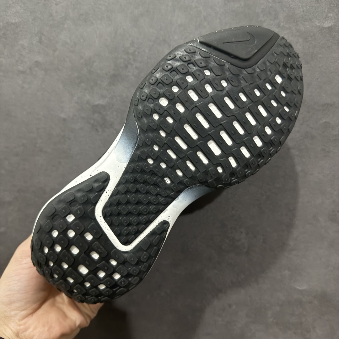 图片[9]-【公司级】Nike Zoomx Invincible Run FK 3休闲运动慢跑鞋n采用外露式Flyknit飞织面料鞋面材质 搭载ZoomX轻盈泡棉缓震科技中底 货号:DR2615-002 尺码:36 36.5 37.5 38 38.5 39 40 40.5 41 42 42.5 43 44 45 编码：LDS210230-莆田鞋批发中心